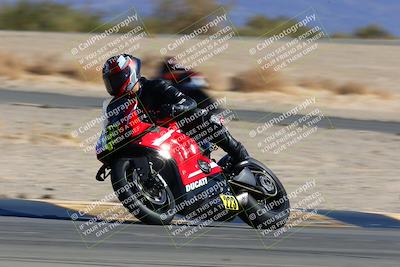 media/Jan-08-2022-SoCal Trackdays (Sat) [[1ec2777125]]/Turn 4 (1145am)/